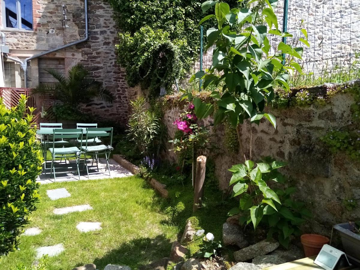 Le Duclos, Appartement Rez-De-Jardin Dinan Centre Екстер'єр фото