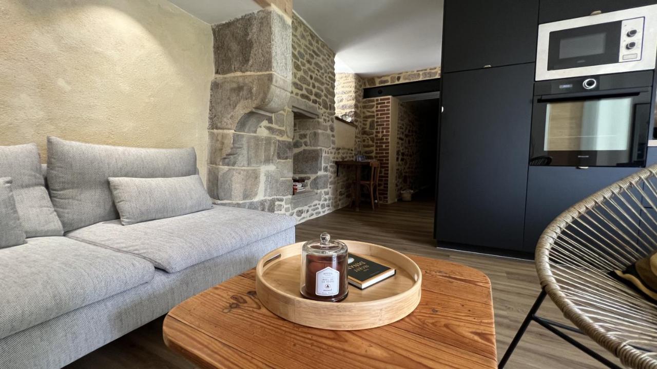 Le Duclos, Appartement Rez-De-Jardin Dinan Centre Екстер'єр фото